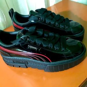 Ladies brand new Puma Mayze Catwoman shoes. Never worn.